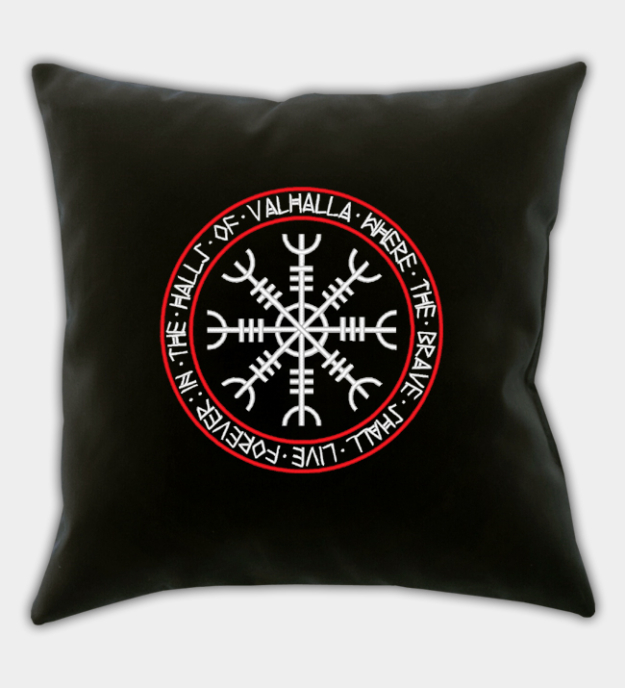 Valhallas saler brodert putetrekk